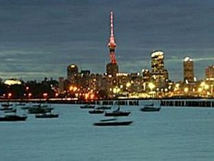 Cornwall Park Motor 4*